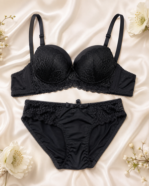 Scalloped Lace Underwire Bra & Panty Set – Vellure (view 18)