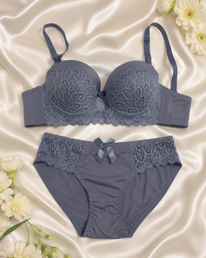 Scalloped Lace Underwire Bra & Panty Set – Vellure (view 17)